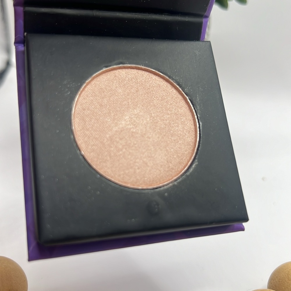 Sugar Highlighter (Royal Rose-Rosey Taupe)